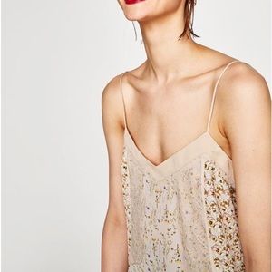 [SOLD] zara cream floral spaghetti strap tank top / camisole size S with lace